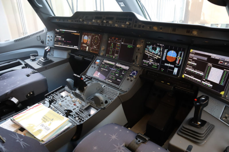 Singapore Airlines A350-900ULR cockpit